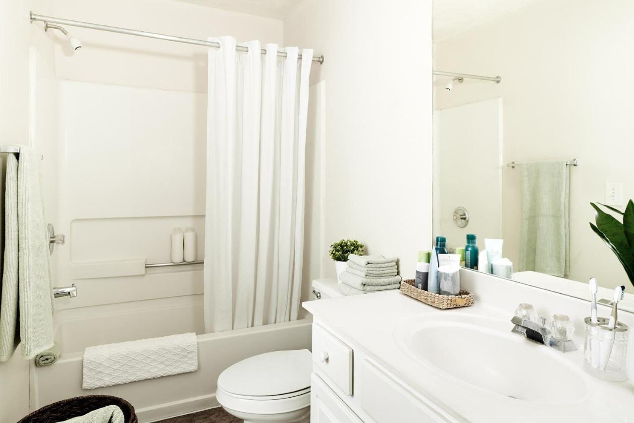 Intown Suites Extended Stay Columbus Oh - I-70E Hamilton Rd Εξωτερικό φωτογραφία